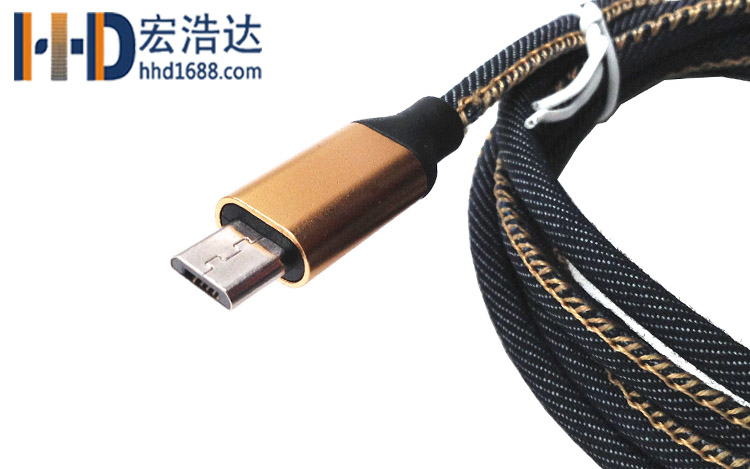 USB3.1 type-c數(shù)據(jù)線的充電速度和傳輸文件的速度都要比micro USB的速度快